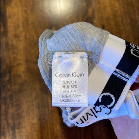 Calvin Klein bra - Picture 3 of 3